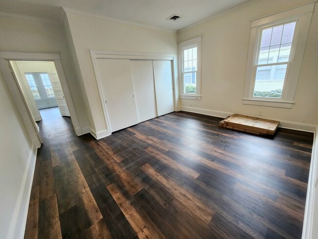 Building Photo - Gorgeous Gem on Corner Lot in Ghent!