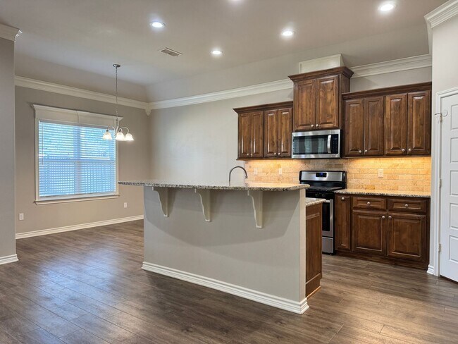 Building Photo - 3925 Old Omen Rd