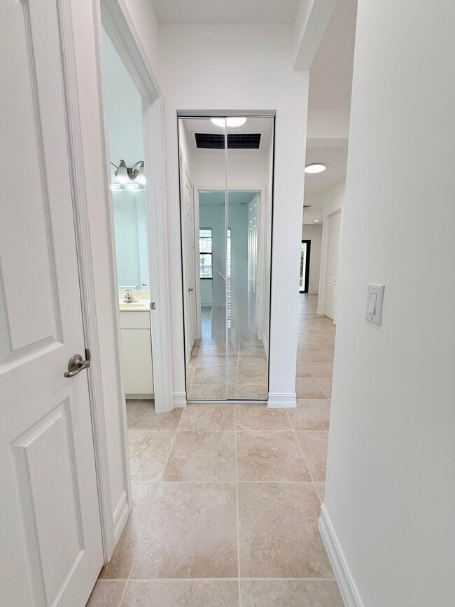 Building Photo - 14572 White Jade Terrace