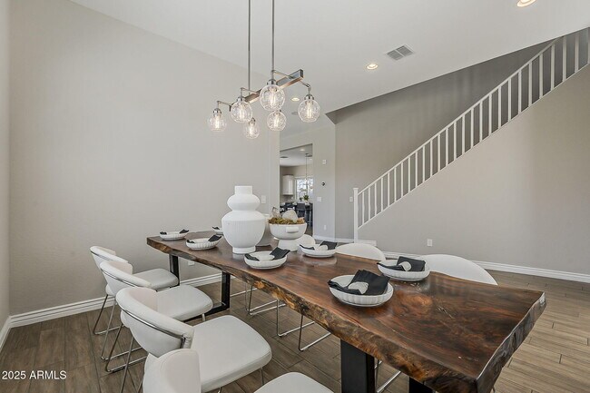 Building Photo - 3310 E Los Gatos Dr
