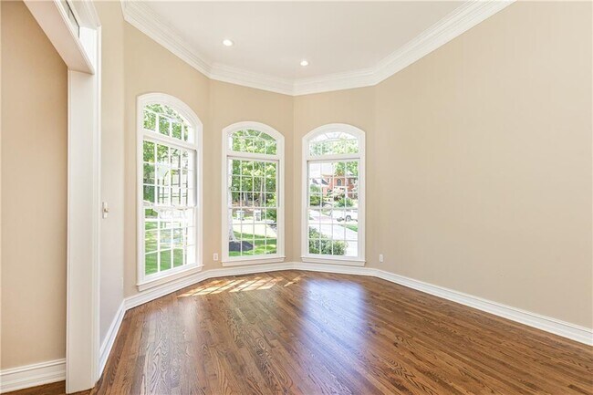 Building Photo - 9360 Nesbit Lakes Dr