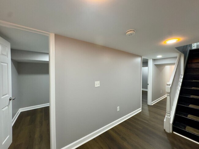 Building Photo - 7441 Berkshire Rd