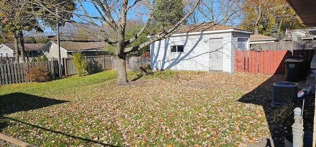 Building Photo - 539 Dawes St