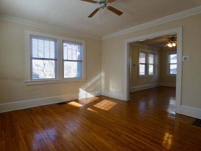 Building Photo - 1920s Craftsman Bungalow in Norwood Park -...