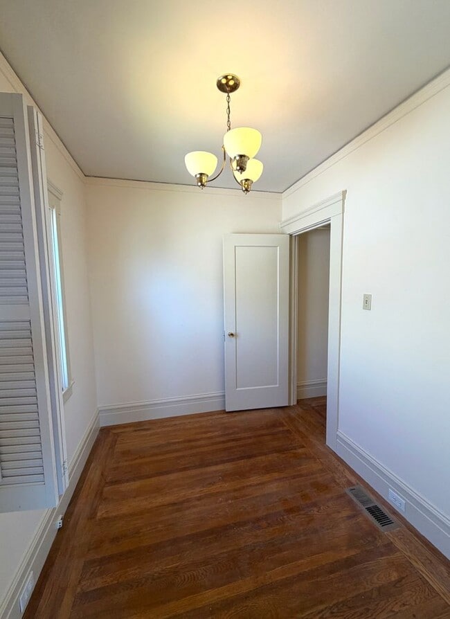 Building Photo - UPDATED BRIGHT HUGE 1650sf 2BR/1BA+BONUS Home Balboa Terrace LOTS of Natural Light AVAILABLE NOW