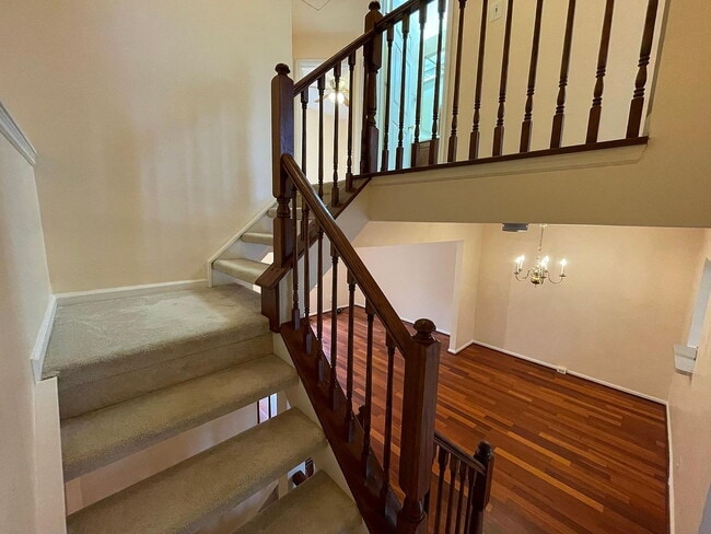 Building Photo - SINGLE FAMILY HOME.