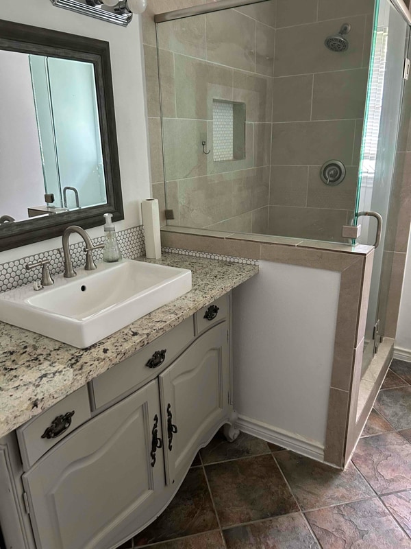 Building Photo - 500 Shirleen Dr