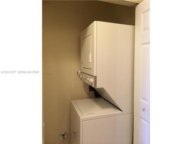 Building Photo - 8977 SW 123rd Ct
