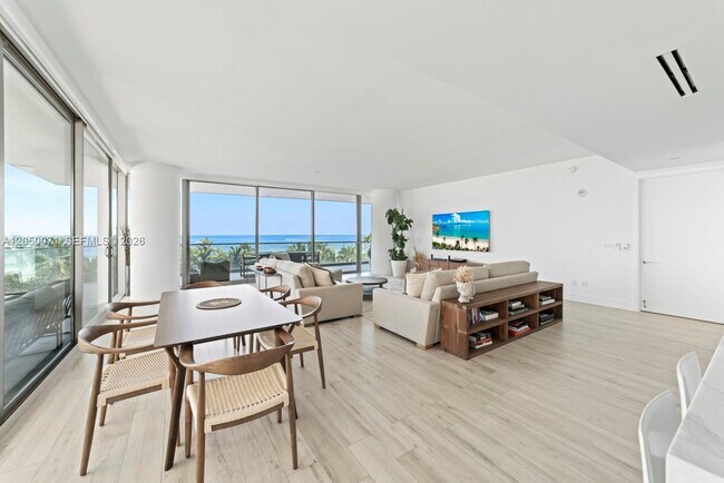 Building Photo - 10203 Collins Ave
