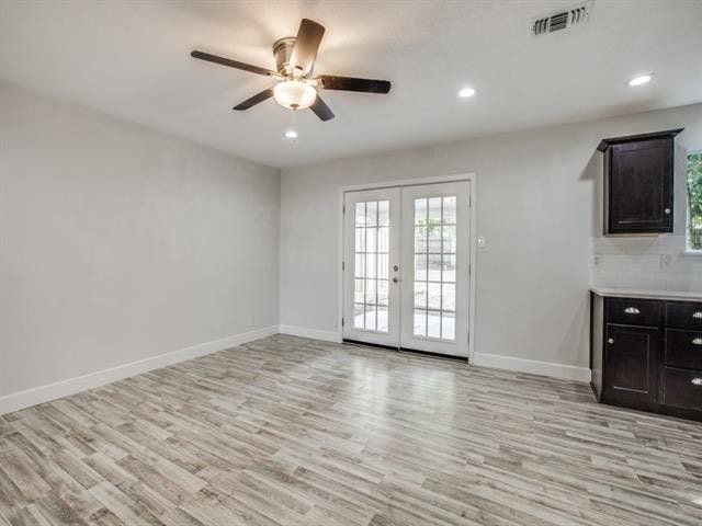 Double doors to backyard - 301 NW Wintercrest Rd