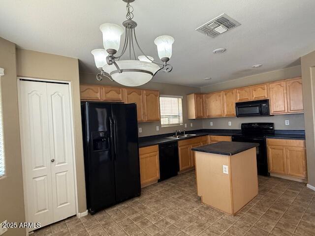Building Photo - 41738 W Hillman Dr