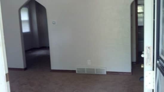 Building Photo - 10622 E Scarritt Ave