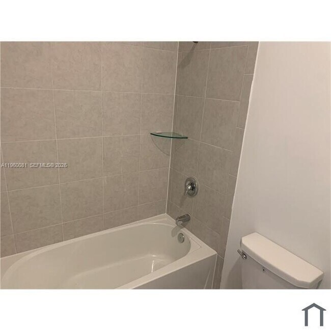 Building Photo - 2667 SE 28th Dr