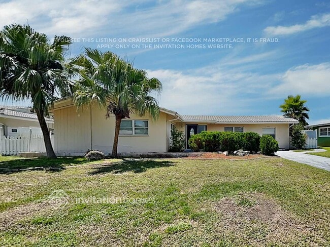 Building Photo - 1440 62nd Terrace S
