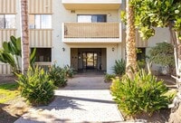 Building Photo - Great opportunity to rent this beautiful centrally located apartment in Chula Vista!