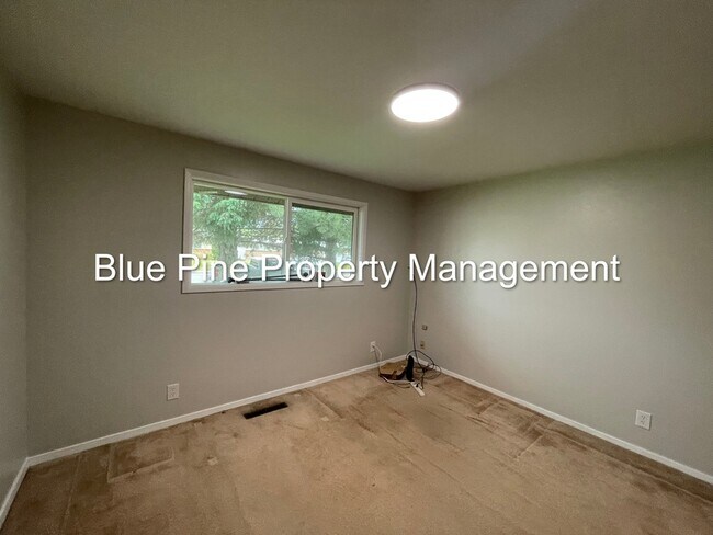 Building Photo - 505 Sykes Dr