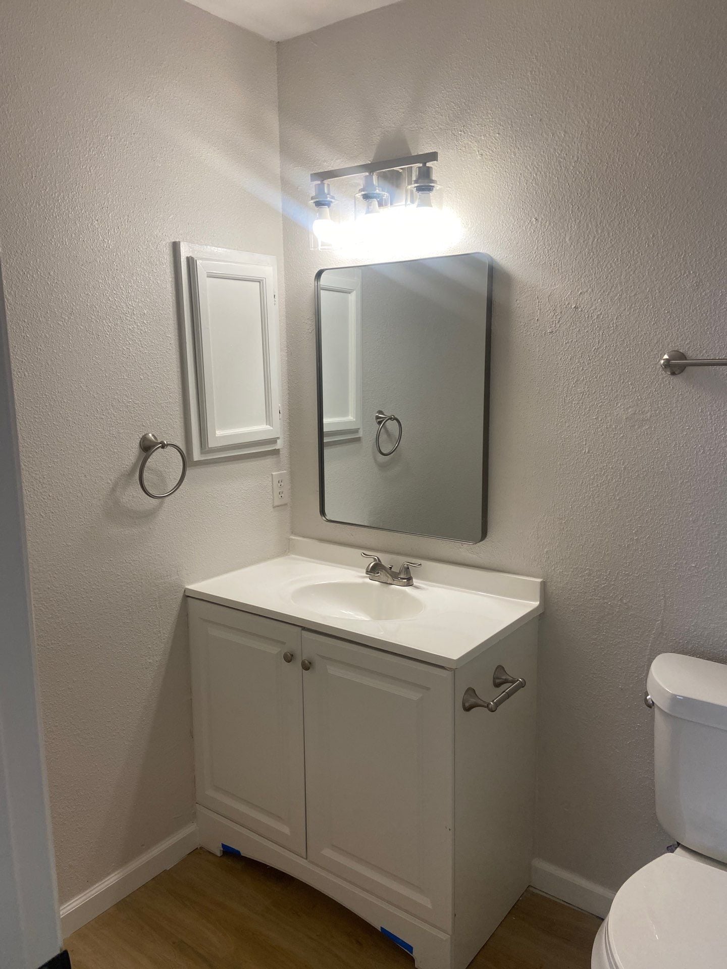 Building Photo - 6118 Hopes Ferry St