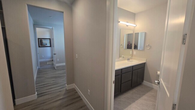 Building Photo - Brand new Mother in Law Suite Available!