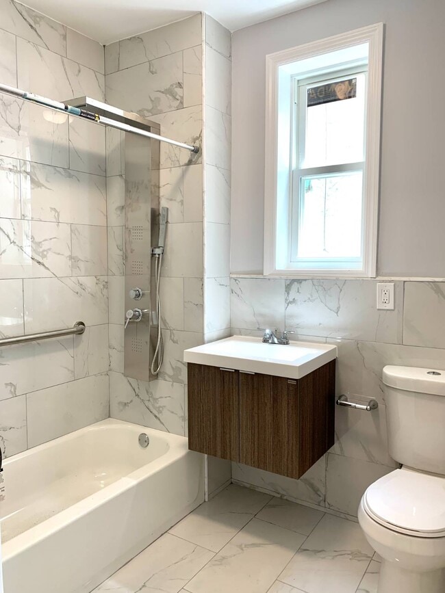 Building Photo - 3367 Fenton Ave