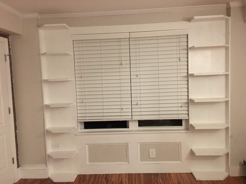 Main Room Window (no desk) - 160 72nd St