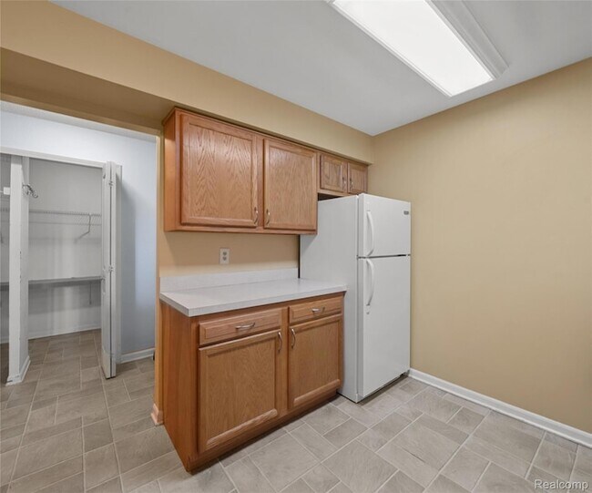 Building Photo - 101 Fieldcrest St