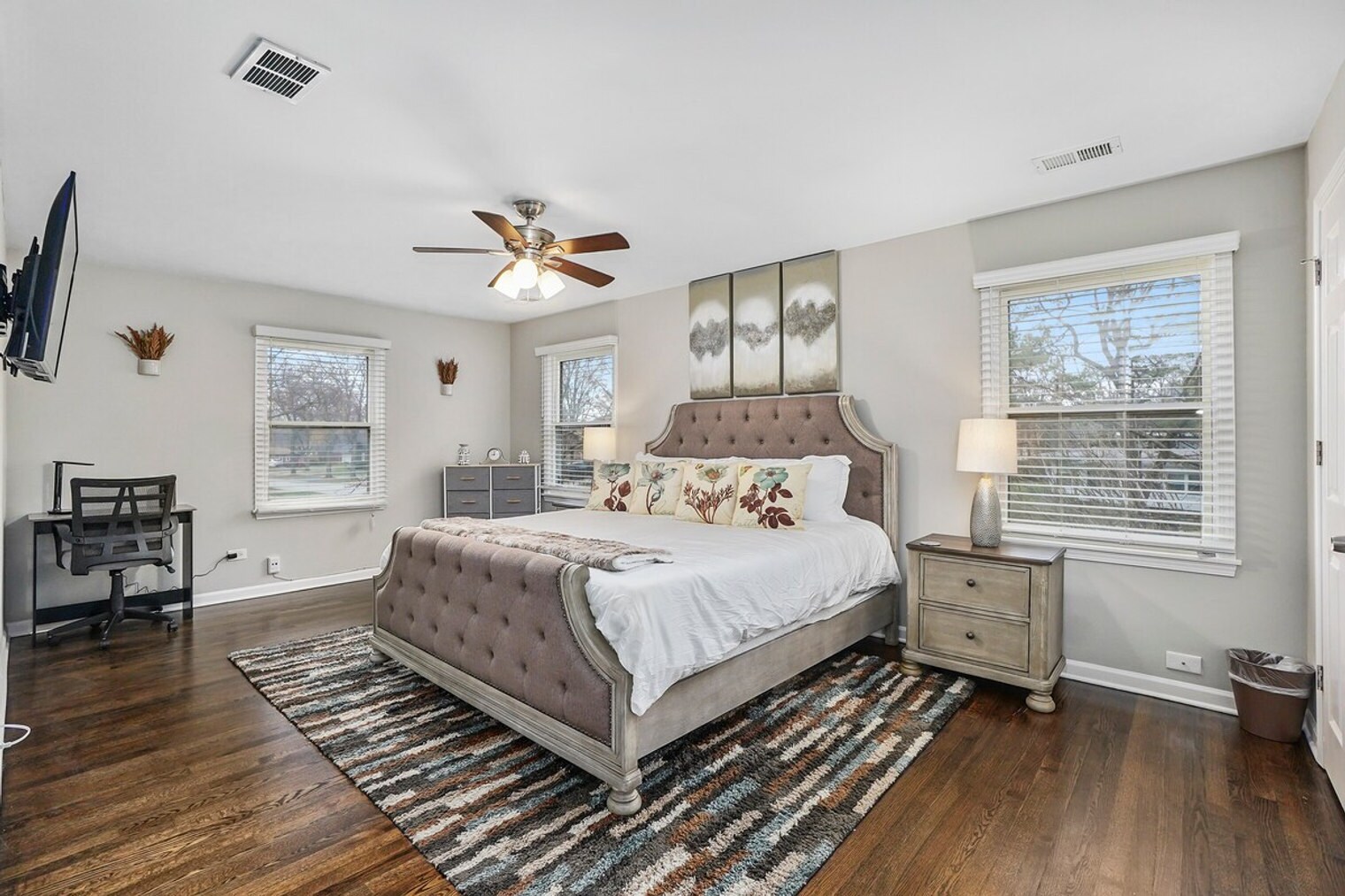 Building Photo - 18830 Hamlin Ave