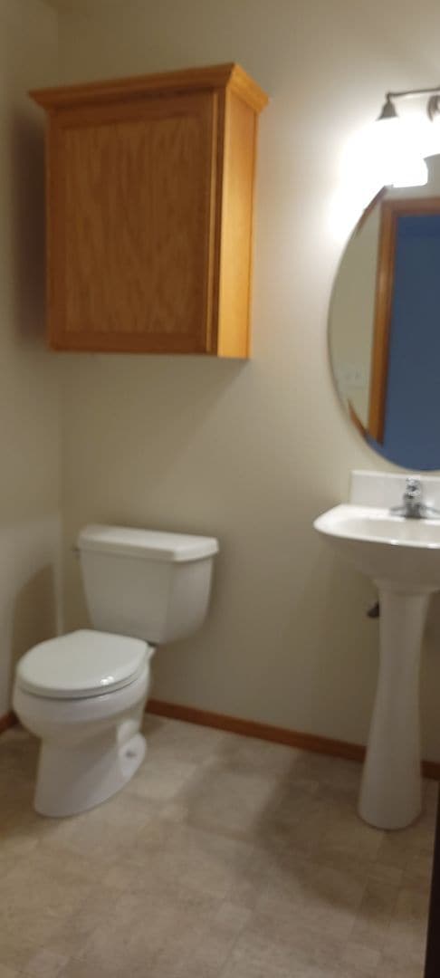 Building Photo - Great 2 bed Townhome!