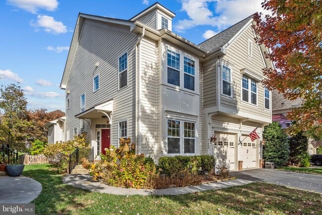 Building Photo - 41980 Ural Dr