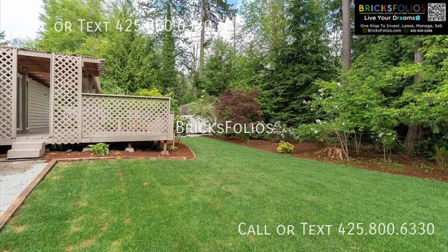 Building Photo - 1340 NW Huckle Dr