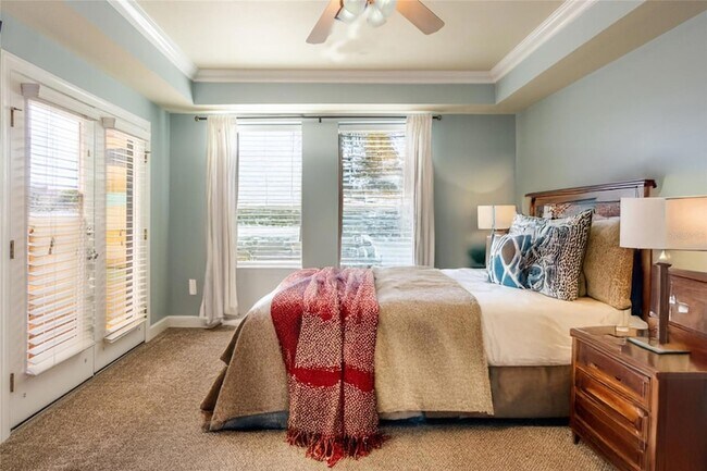 Building Photo - 300 Bella Harbor Ct
