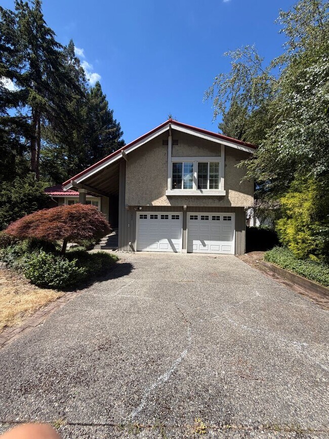 Building Photo - 15802 SE 47th St
