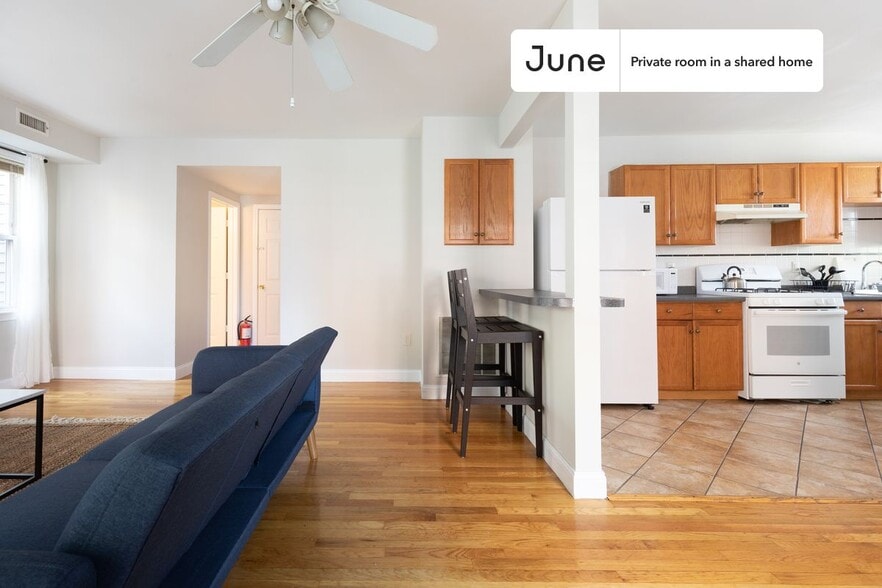 Building Photo - Room in Shared 4 bed/2 bath home