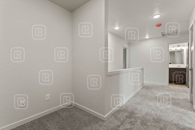 Building Photo - 309 S Grady Rd