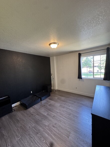 Building Photo - 110 S 800 E