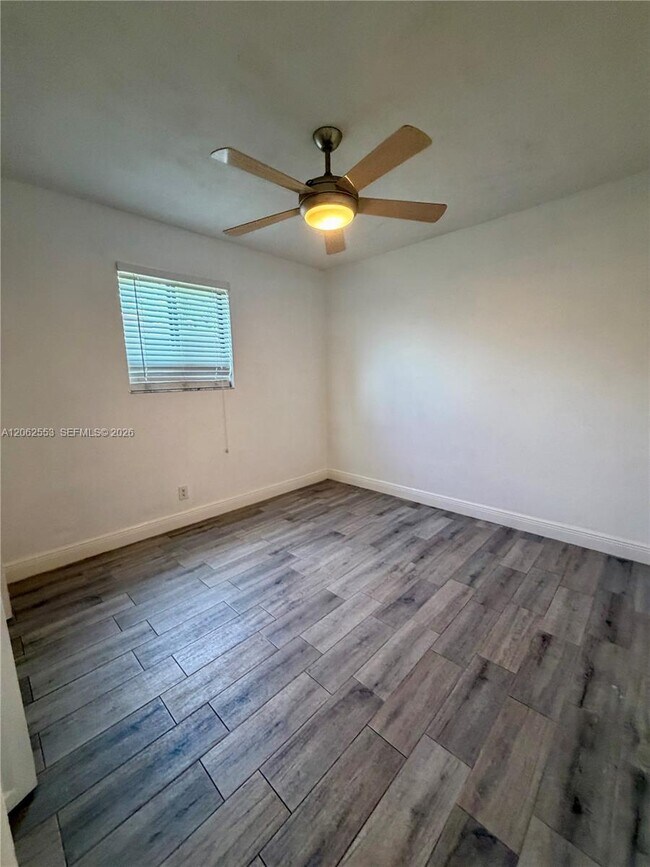 Building Photo - 3310 SW 92nd Pl
