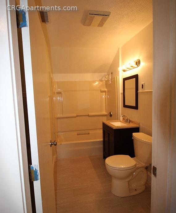 Building Photo - 14 Dow St