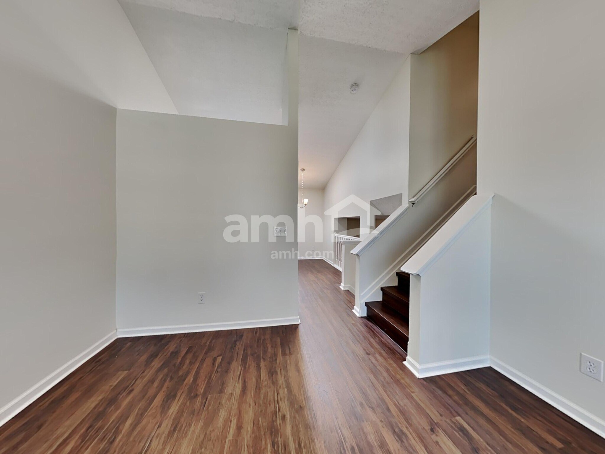 Building Photo - 730 Rothrock Dr