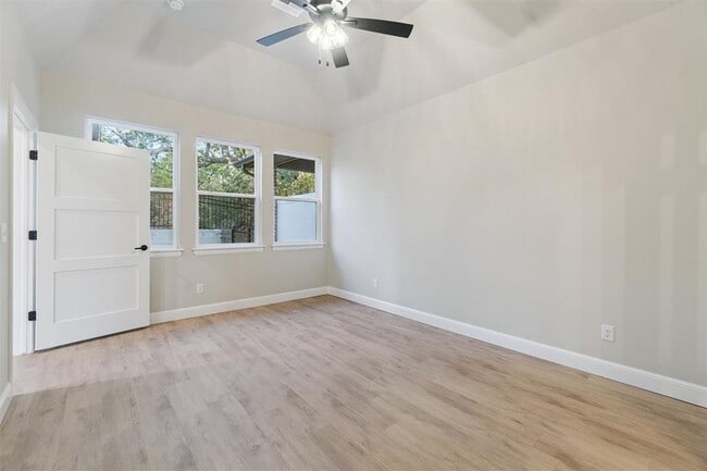 Building Photo - 4212 Abbey Pk Dr