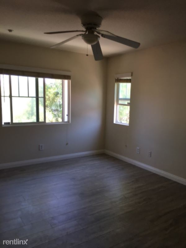 Building Photo - 2 br, 2 bath Condo - 25898 Iris Ave A Unit A