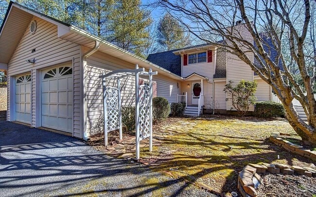 Primary Photo - 1896 Bell Eagle Dr