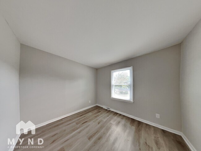Building Photo - 730 Dunbrook Ln