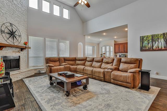 Building Photo - 2425 Turning Leaf Ln