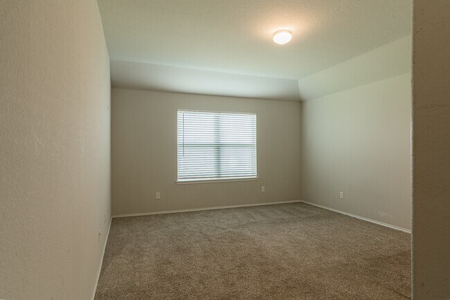 Building Photo - 1834 Brady Shores Dr