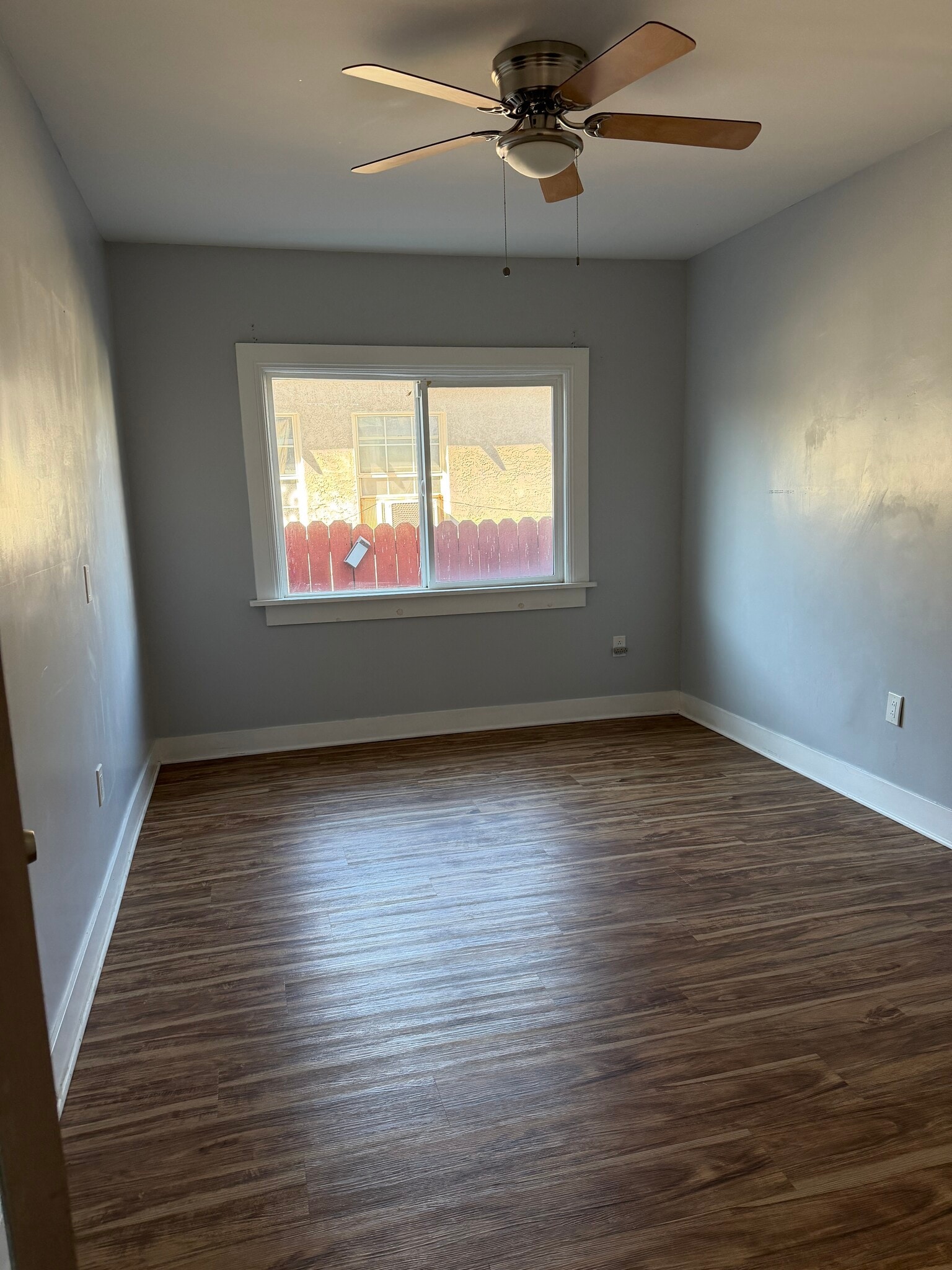 Building Photo - 1151 E 15th St