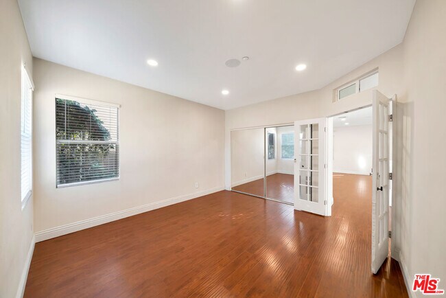 Building Photo - 12440 La Cresta Way