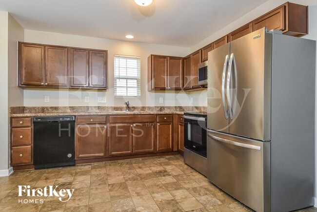 Building Photo - 325 Oferrell St
