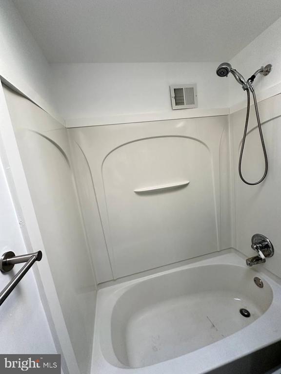 Building Photo - 3125 Belgreen Terrace