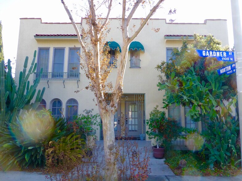 Classic Spanish Facade - 1138 N Gardner St