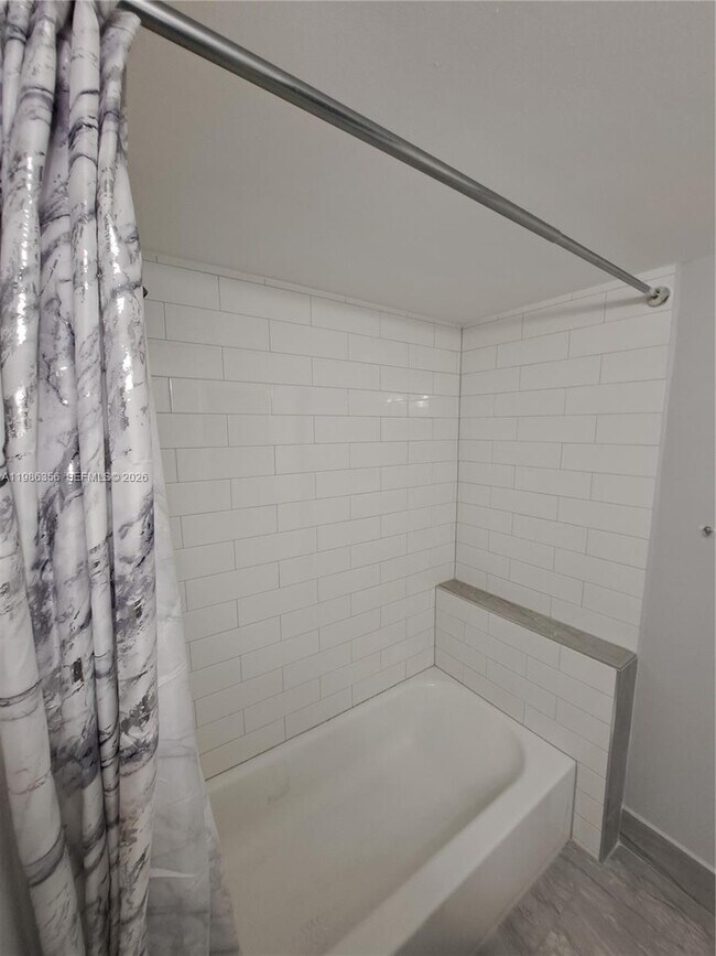 Building Photo - 9708 SW 138th Ave