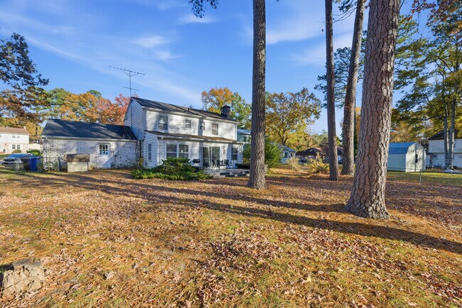 Building Photo - 205 Orkney Pl